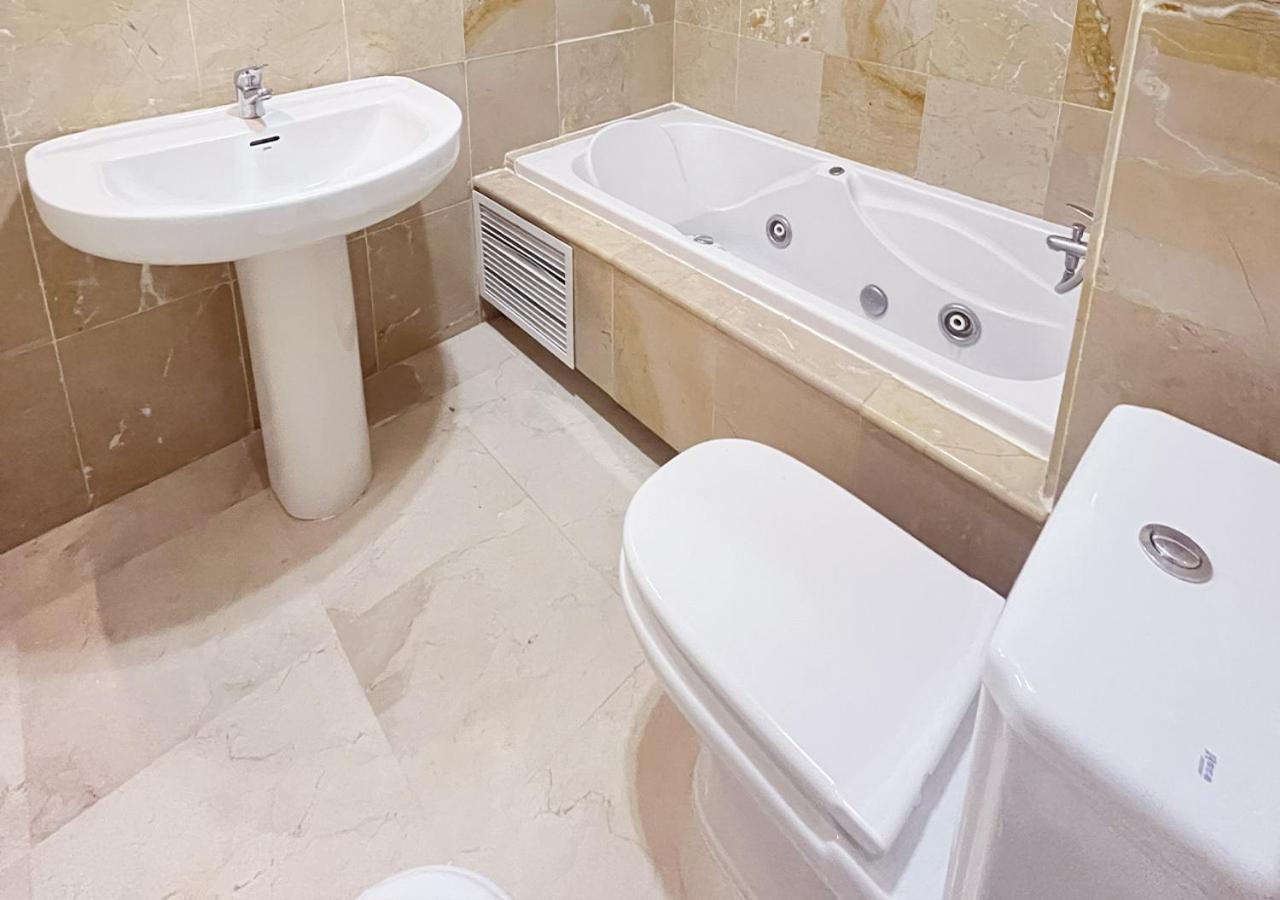 Apartamento Primera Linea Estepona By Isa Hoteles Εξωτερικό φωτογραφία