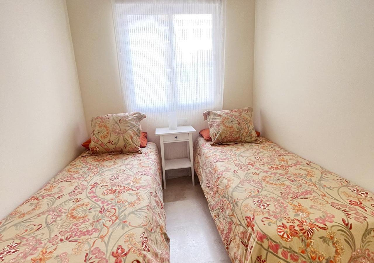 Apartamento Primera Linea Estepona By Isa Hoteles Εξωτερικό φωτογραφία